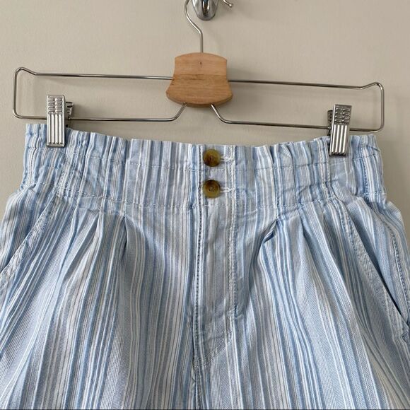 American Eagle-Pinstripe Mom High Rise Paper Bag Shorts (Size:4) - Picture 5 of 10